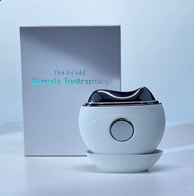 Sculptée – Huidverstevigingsapparaat met Warmte, Koeling, LED- en EMS-Therapie - LYOVA